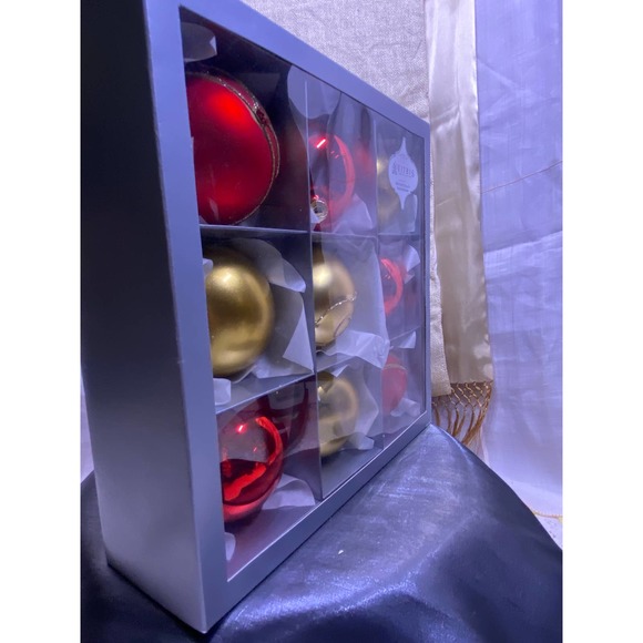 Set of Nine (9), Vitbis Glass Christmas Ornaments 3 in. round, New In Box. - Picture 11 of 11